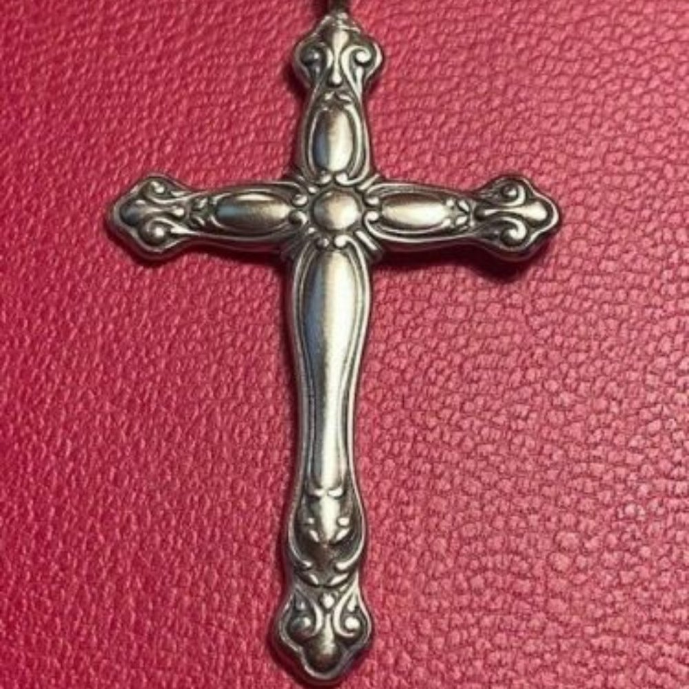New .925 Detailed Filigree Cross Pendant